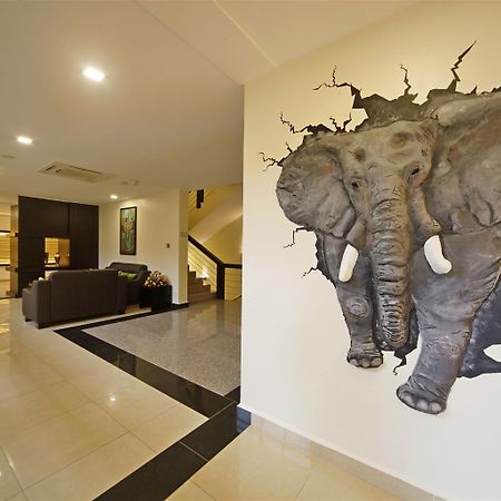 Best Western Premier Garden Hotel Entebbe Bagian luar foto