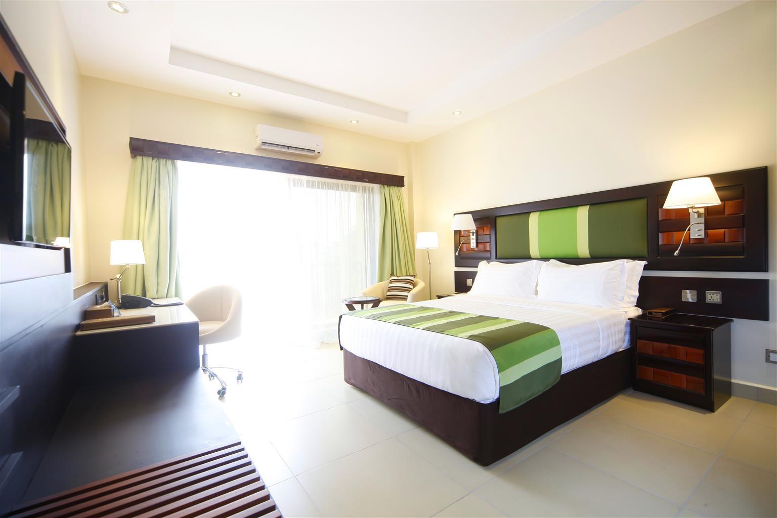 Best Western Premier Garden Hotel Entebbe Bagian luar foto