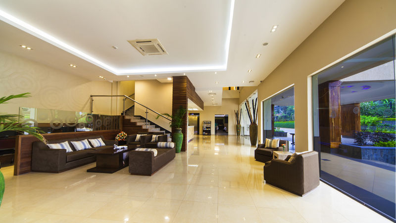 Best Western Premier Garden Hotel Entebbe Bagian luar foto