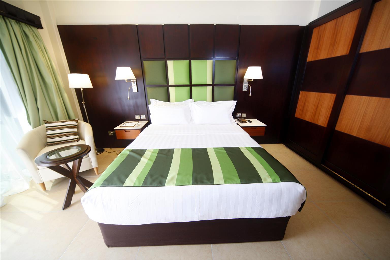 Best Western Premier Garden Hotel Entebbe Bagian luar foto
