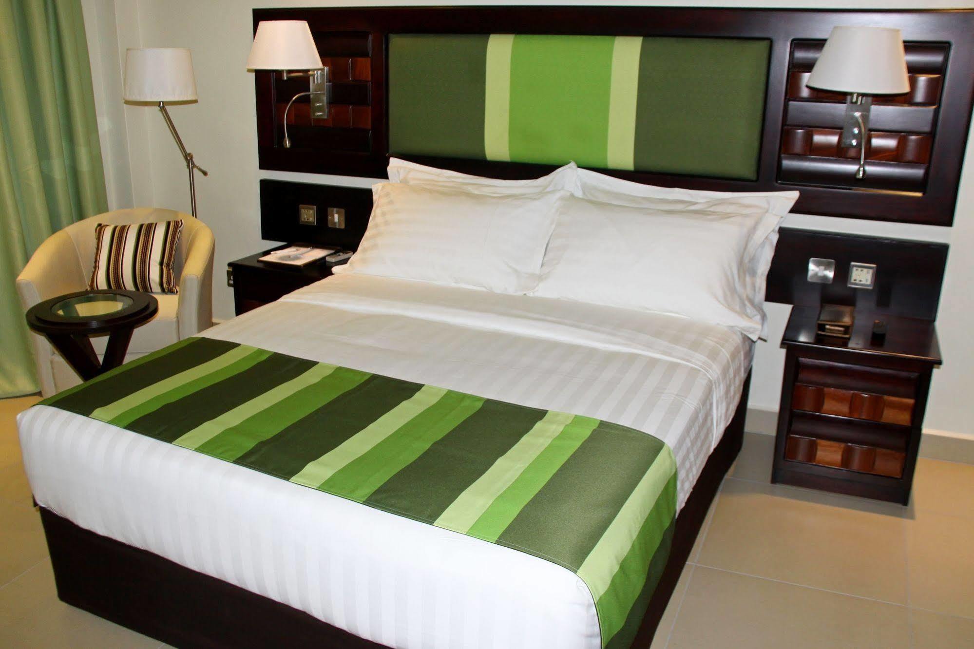 Best Western Premier Garden Hotel Entebbe Bagian luar foto